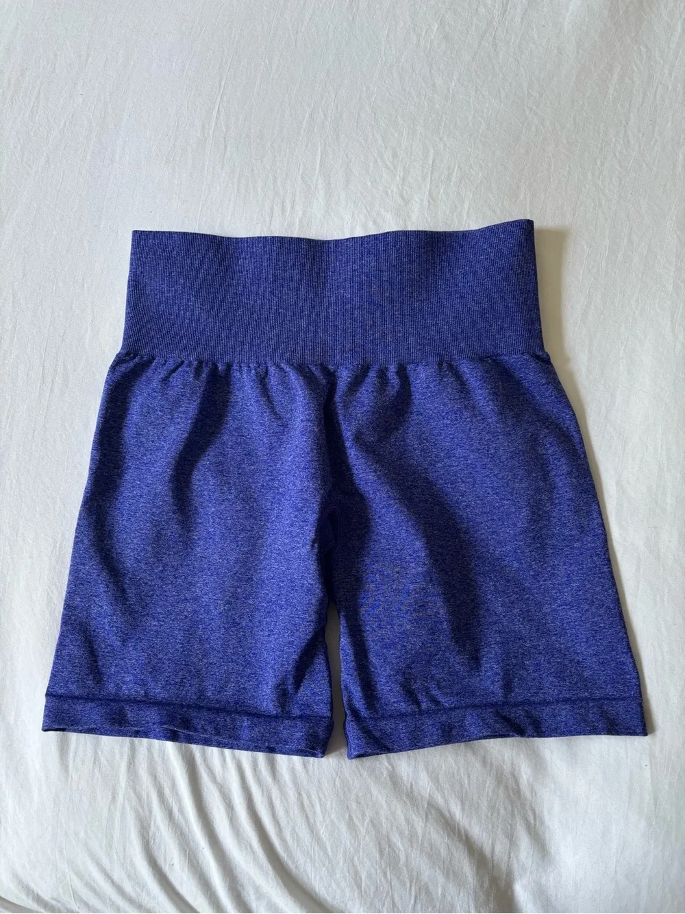 NVGTN Seamless Shorts - Picture 2 of 4